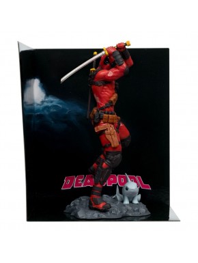 Estatua de PVC de Deadpool de 18 cm con katana