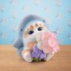 Minifigure de chat en costume de requin avec des fleurs Mofusand