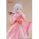 Figura de Elaina con vestido de fiesta rosa y máscara
