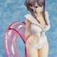 Estatua de Minori Chigusa en traje de baño con flotador