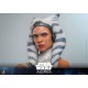 Figura de Ahsoka Tano de 28 cm con sables de luz