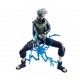 Figurine Kakashi de 24 cm en pose iconique avec détails bleus