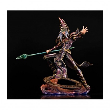 Figura Megahouse YU-GI-OH! Duel Monster con detalles oscuros