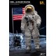 Figura Deluxe Neil Armstrong con traje espacial y accesorios