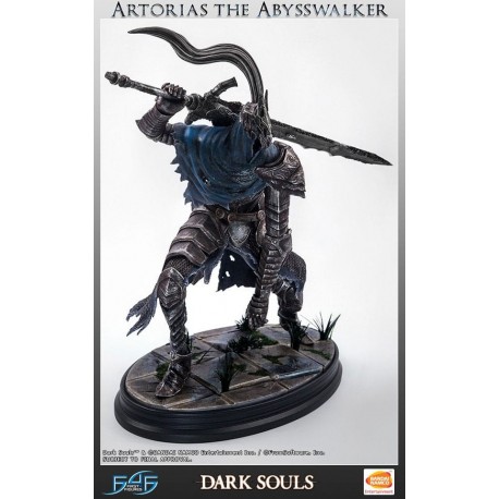 Estatua Artorias Abysswalker Dark Souls con espada