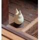 Estatua de Totoro blanco sorprendido de 10,8 cm
