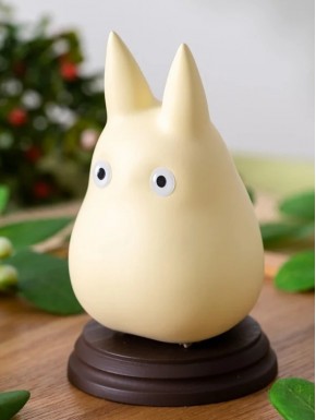 Estatua de Totoro blanco sorprendido de 10,8 cm