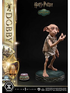 Estátua de Dobby de Harry Potter com base e pudim bônus