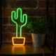Lámpara neon LED cactus naranja sobre pared