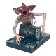 Coffret cadeau Stranger Things avec figurine, bouteille et couverture
