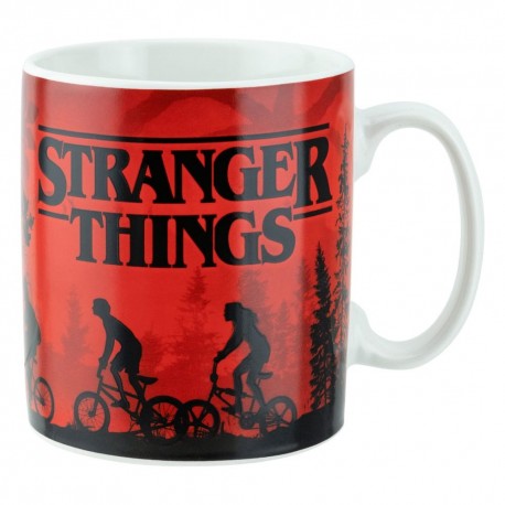 Taza XL Stranger Things con diseño y pegatinas