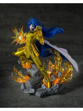 Estatua de PVC Gemini Saga Saint Seiya con acabado metálico