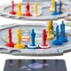 Caja y componentes del juego de mesa Starship Captains de Devir