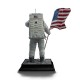 Estatua Apollo 11 de astronauta de 23 cm con bandera