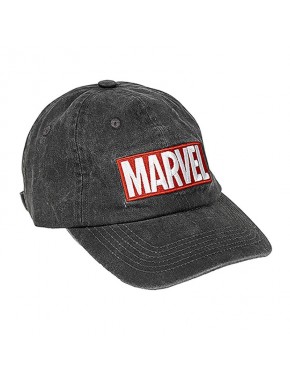 Gorra negra con logo Marvel en rojo y blanco