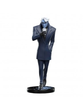 Figurine en vinyle Hades Lore Olympus 16 cm