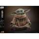 Figura realista Grogu 37 cm con accesorios de Hot Toys