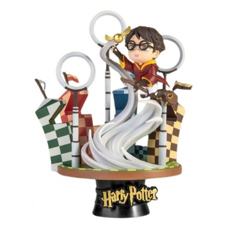 Diorama de Harry Potter jugando Quidditch en PVC de 15 cm