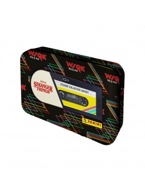Tin coleccionable Stranger Things con diseño de casete