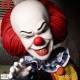 Figura articulada Pennywise 38 cm da Mezco Toys