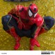 Estatua PVC de Spider-Man en telaraña dorada