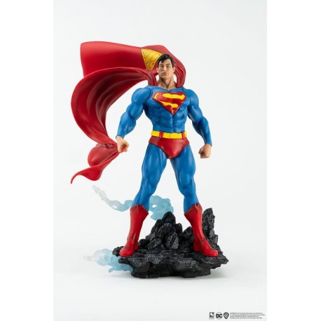 Statue de Superman Classic Version de 30 cm
