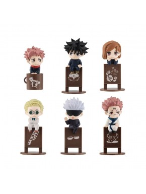 Figuras Megahouse Ochatomo Jujutsu Kaisen en bases decorativas