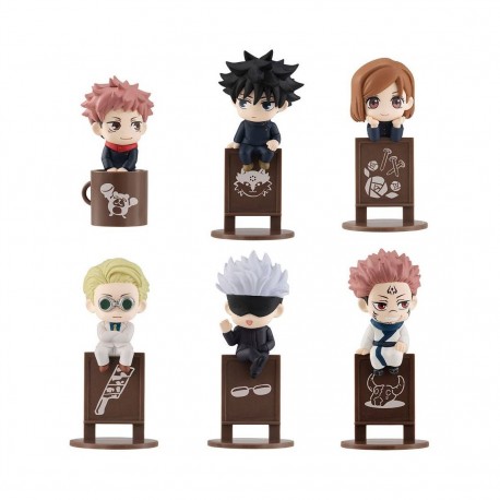 Figuras Megahouse Ochatomo Jujutsu Kaisen en bases decorativas