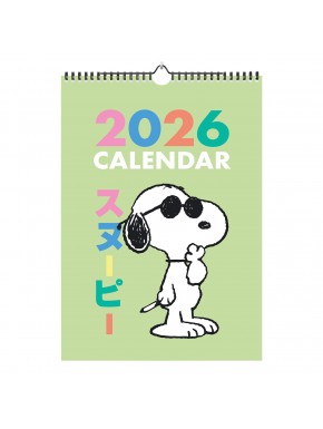 Calendario de pared A3 2026 de Snoopy con fondo verde.
