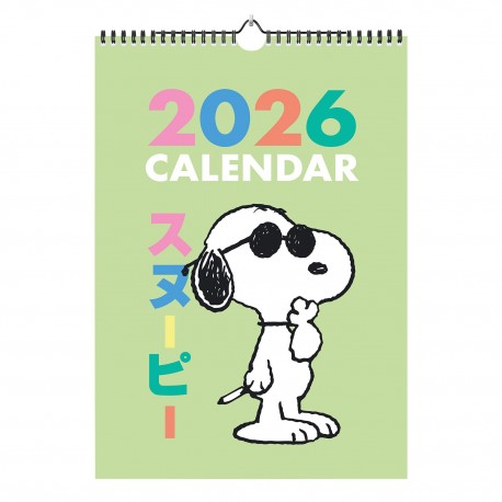 Calendario de pared A3 2026 de Snoopy con fondo verde.