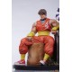 Estatua de PVC de Cody y Guy de Street Fighter en base.