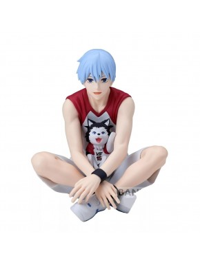 Figura de Tetsuya Kuroko sentado con camiseta roja