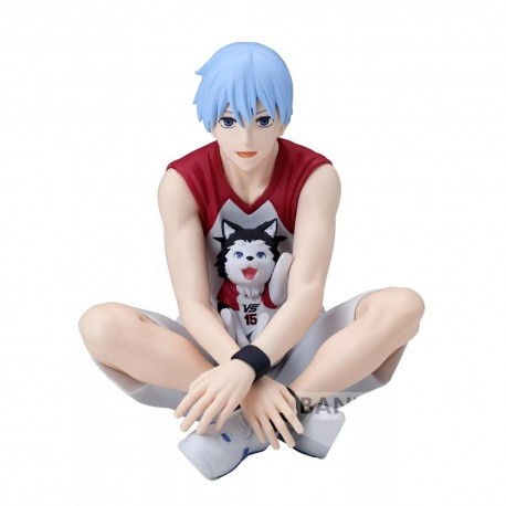 Figura de Tetsuya Kuroko sentado con camiseta roja