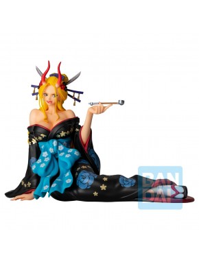 Figura de Black Maria de One Piece 6.3 pulgadas en kimono negro
