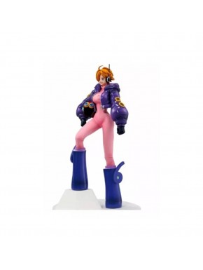 Figura de Lilith de One Piece de 20 cm en PVC con traje rosa y chaqueta morada