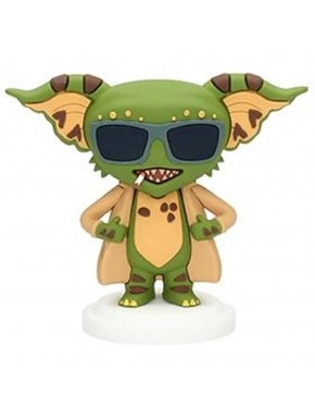 Figura coleccionable Pokis Gremlins Flasher con gabardina