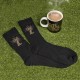 Set de taza negra y calcetines FIFA color dorado y blanco