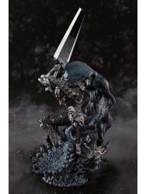 Estatua de Guts en Berserker Armor de 35 cm de Figuarts ZERO