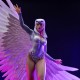 Estatua de White Sorceress de Masters of the Universe con alas extendidas