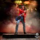 Statue de Vivian Campbell de Def Leppard avec guitare bleue