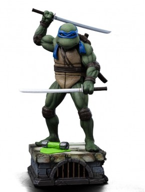 Estatua de Leonardo de las Tortugas Ninja a escala 1/10