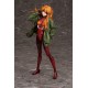 Statue d'Asuka Langley avec combinaison rouge et hoodie vert d'Evangelion