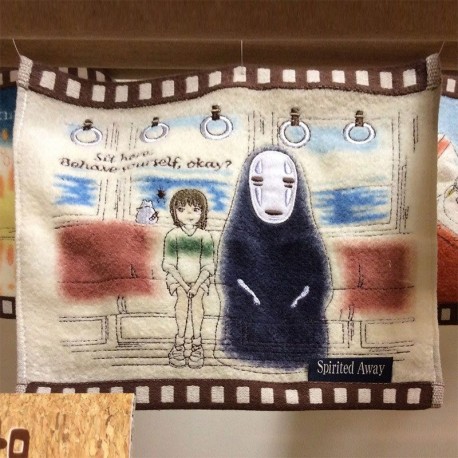 Mini serviette Le Voyage de Chihiro avec Chihiro et Sans-Visage dans le train