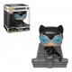 Funko Pop Catwoman DC con camiseta limitada