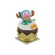 Figura de Tony Tony Chopper sobre pastel con sombrero azul