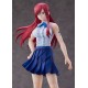 Estatua Erza Scarlet con bandera de Fairy Tail
