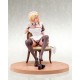 Statue en PVC d'une elfe soubrette en pose suggestive, 18 cm