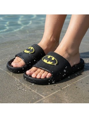 Claquettes noires Batman avec logo jaune