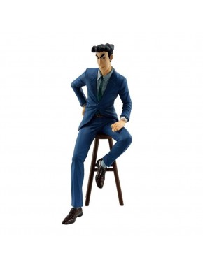 Figura de Hiroshi Nohara en traje azul sentado