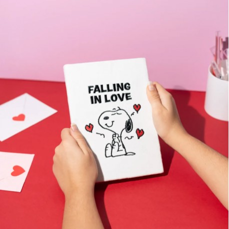 Carnet A5 Snoopy avec design Falling in Love